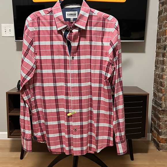 Express button down - Picture 2 of 2